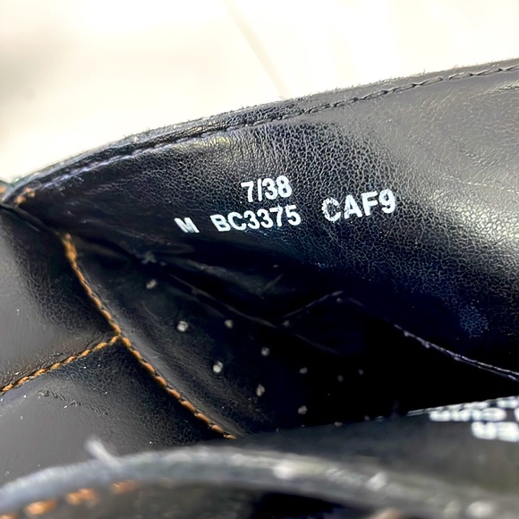 boc Ladies Clogs. Buckled Feature. Size 7/38 - Picture 12 of 12